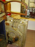 W800